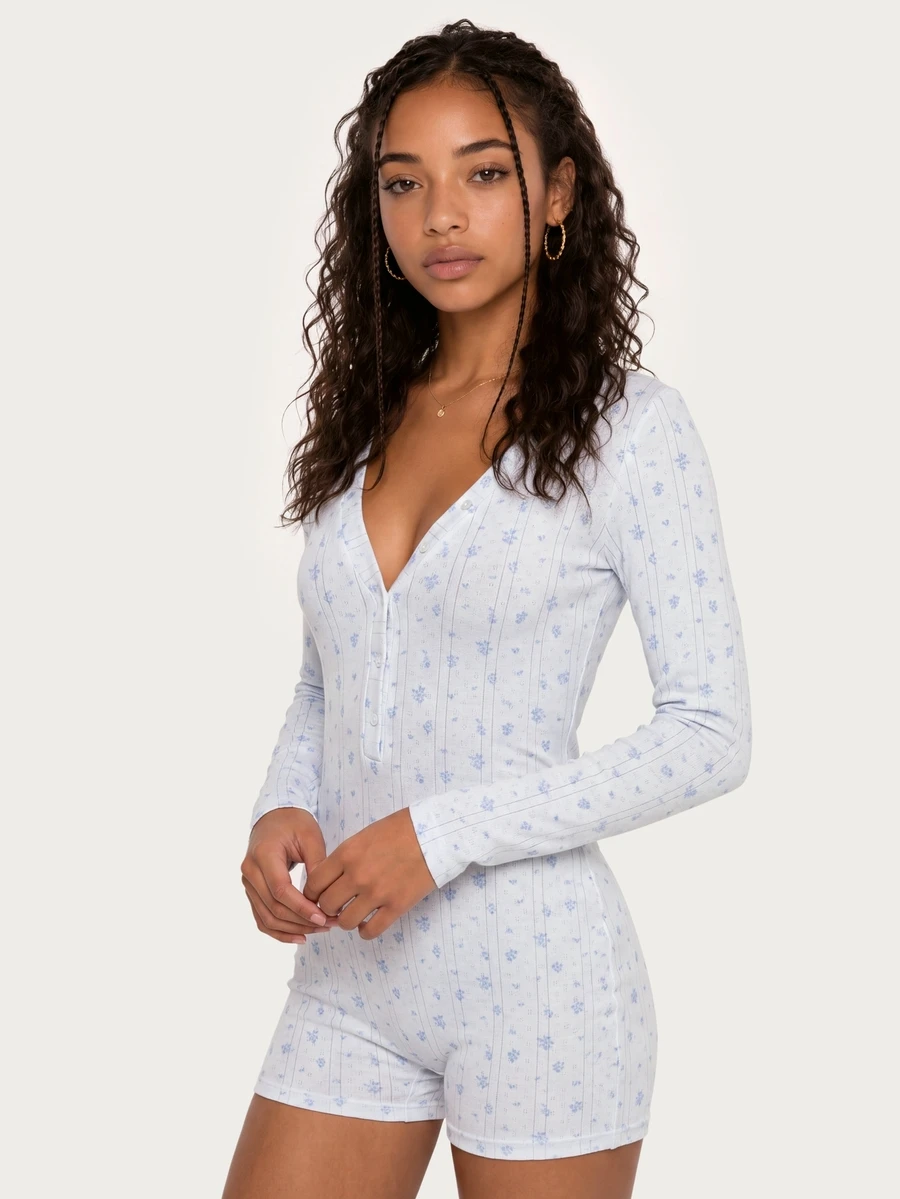 MISSGUIDED TEEN Long Sleeve Ditsy Floral Ribbed Knit Romper With Plunge V-Neck Button Detail And Short Fitted Legs Perfect For Spring Summer Casual Wear - Baby Blue - View 1