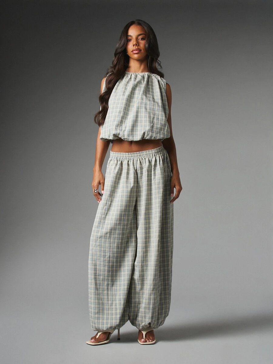 MISSGUIDED Setelan Dua Potong Motif Kotak-kotak, Atasan Crop Model Balon dan Celana Panjang Model Parasut dengan Karet di Pergelangan Kaki, Cocok untuk Festival Musim Panas - MultiWarna - View 1