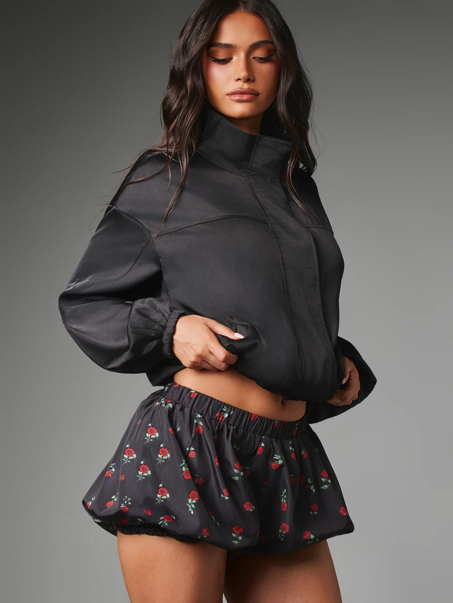 MISSGUIDED Celana Pendek Model Gelembung dengan Motif Bunga Mawar, Pinggang Elastis, Panjang Mini, dan Bagian Bawah Berkerut, Cocok untuk Liburan Musim Panas, Pesta, dan Acara Lainnya. - MultiWarna - View 1