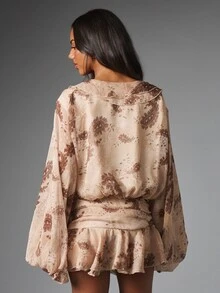 MISSGUIDED Blus Mini Lengan Lonceng Chiffon Motif Bunga dengan Leher Berenda Gaya Boho untuk Musim Semi dan Musim Panas. - Aprikot - View 5