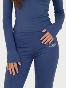 MISSGUIDED TEEN Angel Energy Co-Ord Set With Boat Neck Long Sleeve Fitted Top And High Waist Flared Trousers With Script Logo Detail - Dusty Blue - View 4