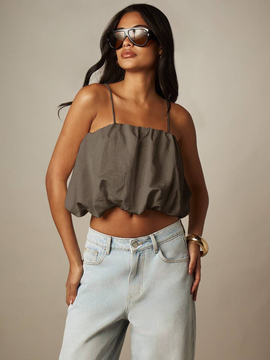 MISSGUIDED 泡泡下擺短版細肩帶背心上衣,方領飄逸短版背心,夏季音樂節度假上衣 - 深灰色 - 查看 1
