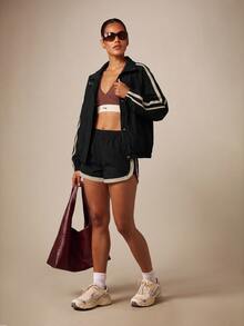 MISSGUIDED Oversized Zip-Up Track Jacket With Contrast Side Stripe Detail, Mock Neck, Elasticated Hem And Cuffs, Fall Winter Essential - Black - View 4