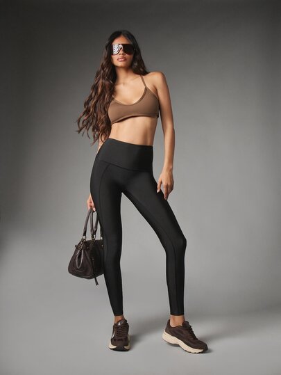 MISSGUIDED High Rise Full Length Skin Tight Leggings With Side Pockets And Sleek Glossy Finish For Everyday Casual Wear