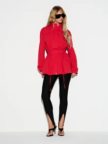 KIZN Jaket Windbreaker Merah Mencolok dengan Tali Serut di Pinggang, Kerah Tegak, Detail Kancing Jepret, Siluet Ramping, Lengan Panjang, Pakaian Luar Musim Semi - Merah - View 5
