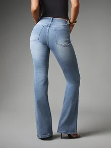 MISSGUIDED Flared Denim Jeans Mid Rise Full Length Bootcut Flare Leg With Side Pockets Classic Five Pocket Style Washed Finish - Light Wash - View 2