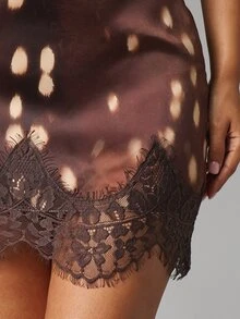MISSGUIDED Rok Mini Satin dengan Motif Bintik Rusa Abstrak dan Hiasan Renda di Bagian Bawah, Pinggang Tinggi, Bodycon untuk Pesta Malam Hari - MultiWarna - View 5