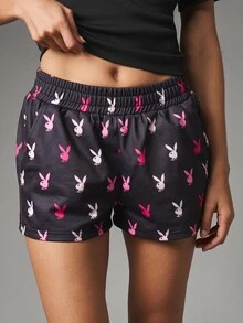 Missguided x Playboy Setelan Satin AOP Logo Kelinci dengan Atasan Crop Berkerah dan Celana Pendek Mini, Pakaian Serasi untuk Liburan Musim Panas - MultiWarna - View 2