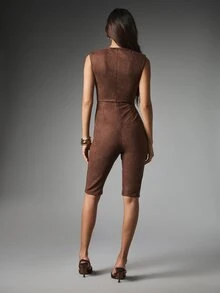 MISSGUIDED Jumpsuit Tanpa Lengan Leher Perahu Bahan Suede Imitasi dengan Celana Pendek Biker Pas Badan Panjang Selutut Pinggang Tinggi, Rompi Satu Potong Musim Gugur/Musim Dingin - Coklat - View 2