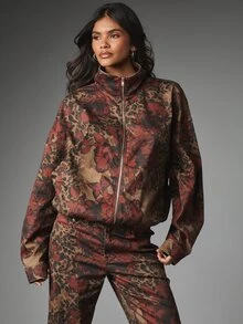 MISSGUIDED Jaket Denim Motif Leopard Bunga Ukuran Besar dengan Kerah Tegak, Resleting Penuh, dan Aksesori Emas, Panjang Hingga Pinggul, Pakaian Luar Musim Gugur/Musim Dingin - MultiWarna - View 5
