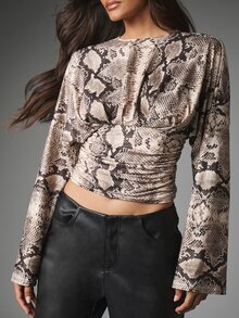 MISSGUIDED Snake Print Satin Crop Blouse With Bell Sleeves And Ruched Waist Detail Perfect For Fall Winter Nights Out And Party Season - Multicolor - View 4