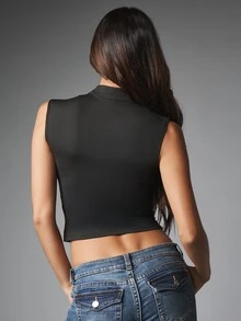MISSGUIDED Sleeveless Crop Blouse With High Neck Tie Detail Cut-Out And Silver Stud Embellishment Perfect For Summer Nights Out - Black - View 3