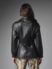 MISSGUIDED Kemeja Berkerah Kancing Depan Kulit Imitasi dengan Lengan Panjang Pas Badan dan Detail Jahitan Siluet Peplum Gaya Musim Gugur/Musim Dingin - Hitam - View 2