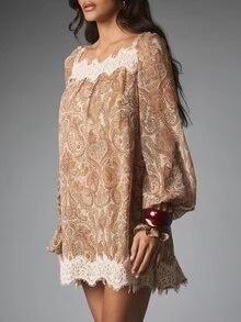 MISSGUIDED Gaun Mini Chiffon Motif Paisley dengan Leher Persegi, Lengan Panjang Mengembang, dan Hiasan Renda di Bagian Bawah, Gaya Boho Shift untuk Musim Semi dan Musim Panas (Festival). - MultiWarna - View 4