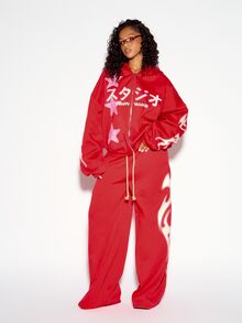 SUMWON WOMEN SWMN WMNS Hoodie Full-Zip Ukuran Besar dengan Cetakan Grafis Bintang dan Api dalam Huruf Katakana Jepang, Lengan Panjang, Pakaian Jalanan - Merah - View 3