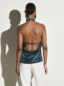 KSTM Atasan tanpa lengan model halter berbahan beludru bertekstur dengan detail lipatan kerah, sempurna untuk pesta liburan dan acara malam hari. - Biru - View 4
