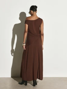 KSTM Gaun Maxi Asimetris Satu Bahu dengan Detail Simpul dan Kerutan di Pinggang, Lengan Pendek, Siluet A-Line yang Mengalir - Coffee Brown - View 2