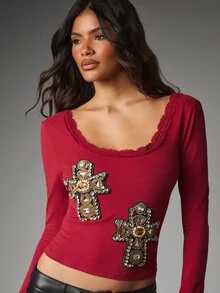 MISSGUIDED Jeweled Cross Applique Scoop Neck Long Sleeve Crop Top With Lace Trim Low Back Holiday Party Night Out Embellished - Red - View 5