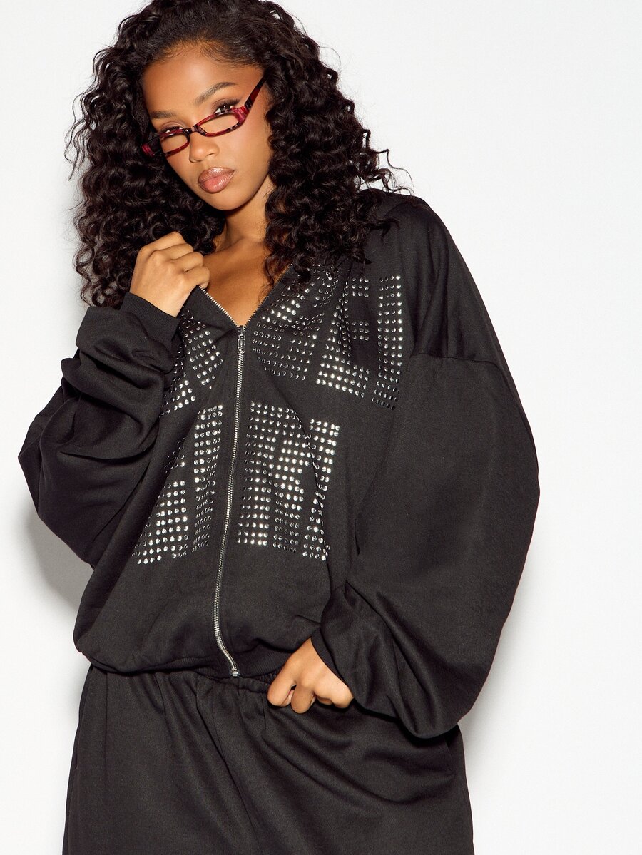 SUMWON WOMEN Jaket Sweatshirt Kasual Lengan Panjang Model Boxy Fit Oversized dengan Resleting Penuh dan Detail Logo Bertabur Rhinestone Perak - Hitam - View 1