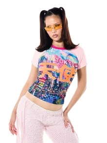 SUMWON WOMEN Tokyo Japan Cityscape Graphic Raglan Slim Fit Tee Cropped Short Sleeve Round Neck Fitted T-Shirt With Kanji Print - Hot Pink - View 1