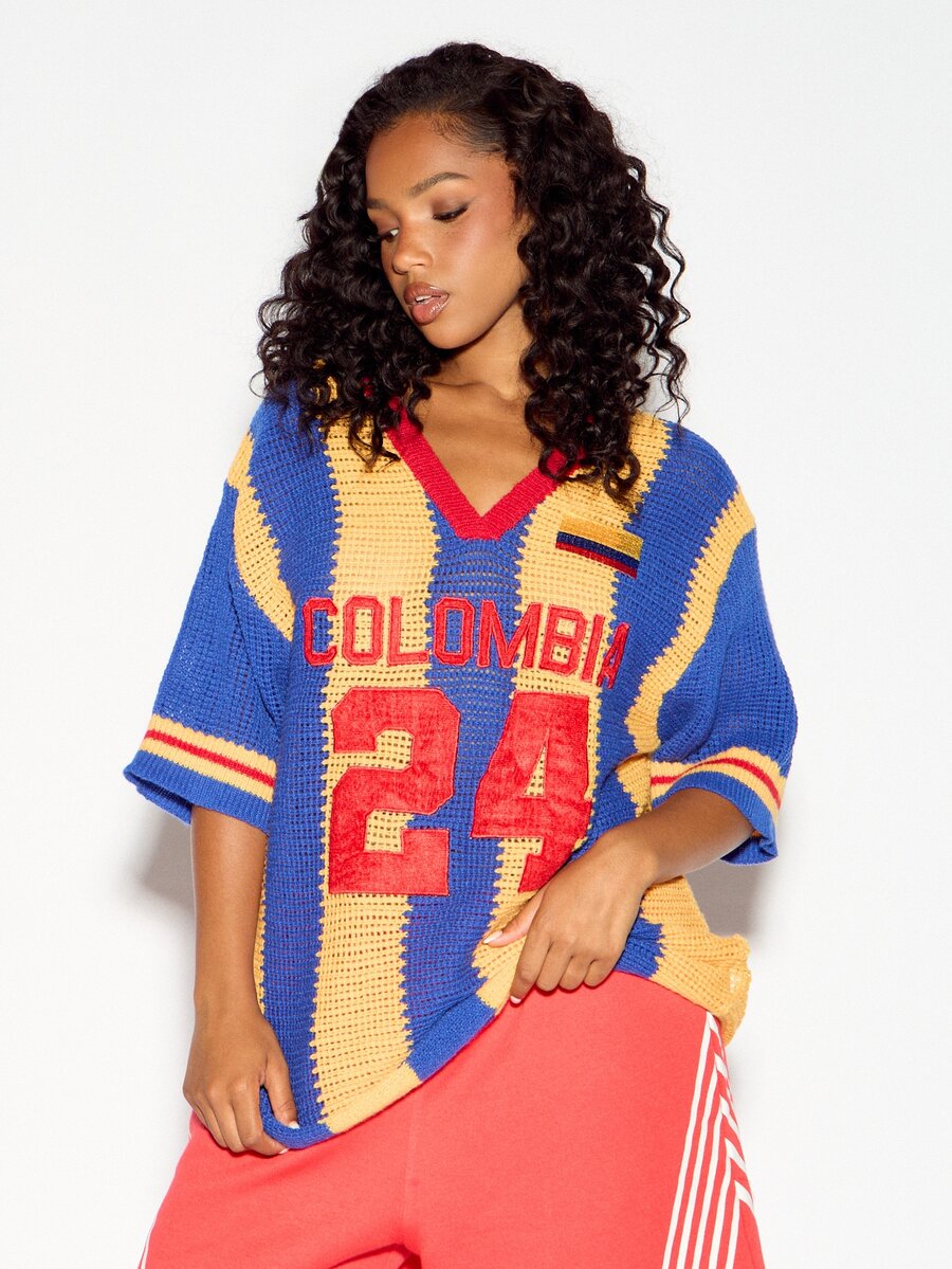 SUMWON WOMEN Colombia 24 Crochet Knit Color Block V-Neck Oversized Jersey Top With Flag Patch And Varsity Applique Detail - Blue - View 1