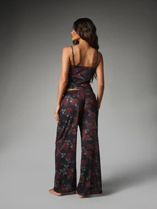 MISSGUIDED Floral Rose Print Lace Trim Cami Top And Wide Leg Pants Co-Ord Set Satin Finish Loungewear Two Piece Valentine Spring Summer - Multicolor - View 3