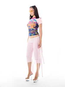 SUMWON WOMEN Tokyo Japan Cityscape Graphic Raglan Slim Fit Tee Cropped Short Sleeve Round Neck Fitted T-Shirt With Kanji Print - Hot Pink - View 3