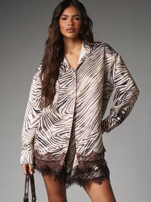 MISSGUIDED Zebra Print Oversized Satin Shirt With Lace Trim Hem Collared Long Sleeve Longline Button-Down Top Summer Holiday Party - Multicolor - View 5