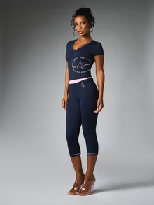 BABYPHAT NYC Est. 1999 Legging Pendek Berpinggang Tinggi dengan Pinggang Merah Muda, Jahitan Kontras, dan Bordir Logo - Royal Blue - View 5