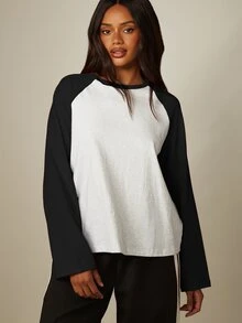 MISSGUIDED Long Sleeve Raglan T-Shirt With Contrast Color Block Sleeves Round Neck Crew Neck Relaxed Fit Casual Everyday Top - Black - View 3