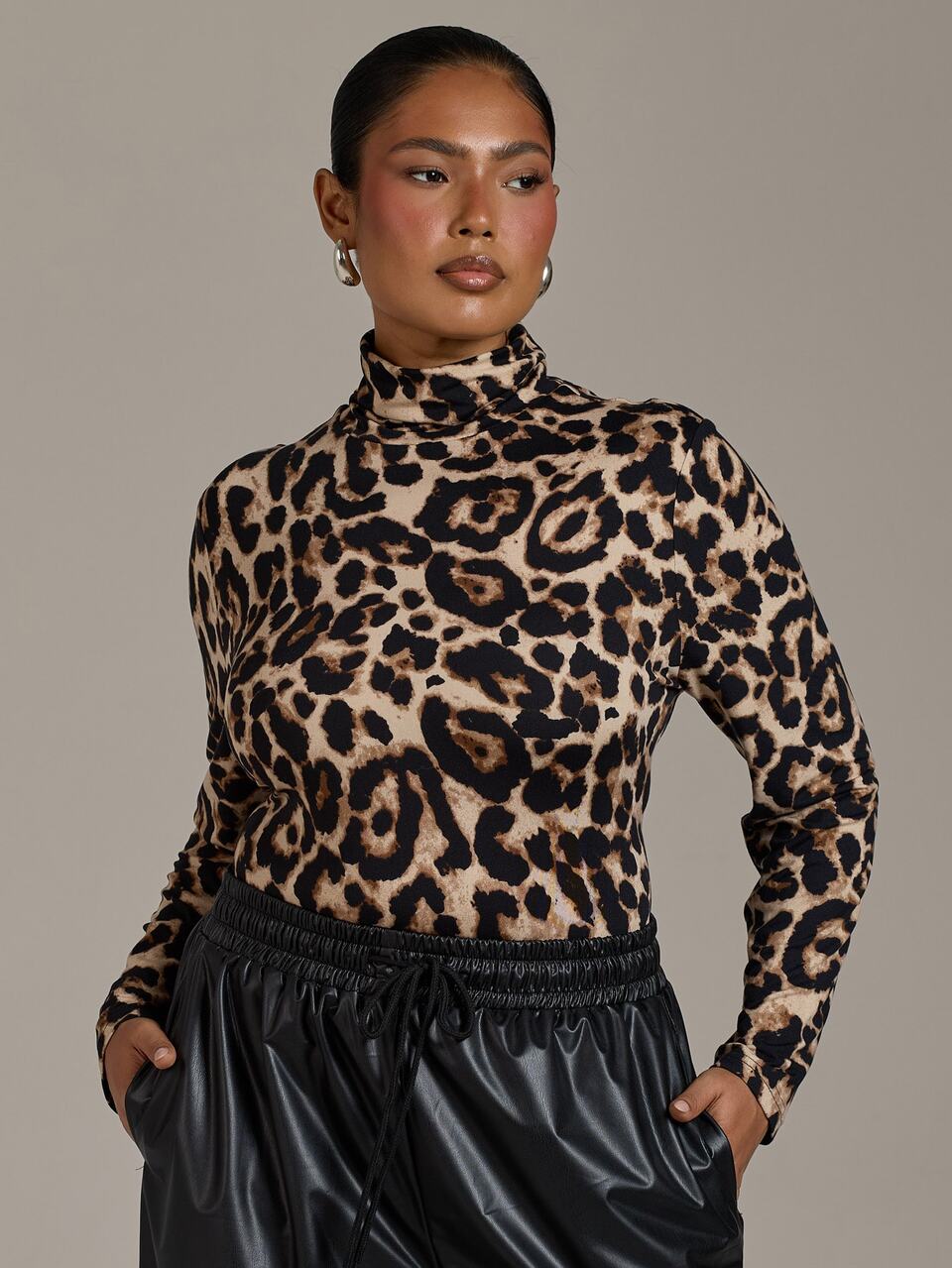 Plus Size Roll Neck Leopard Print Jersey Top Fall New Season Animal Print Trending High Neck Turtle Neck Stretch Fabric Casual Comfy Elegant Chic Winter Autumn Trending Hot Item Long Sleeve Polo Neck Top Leopard Tee Office Wear To Work Every Day Essentials Y2K
