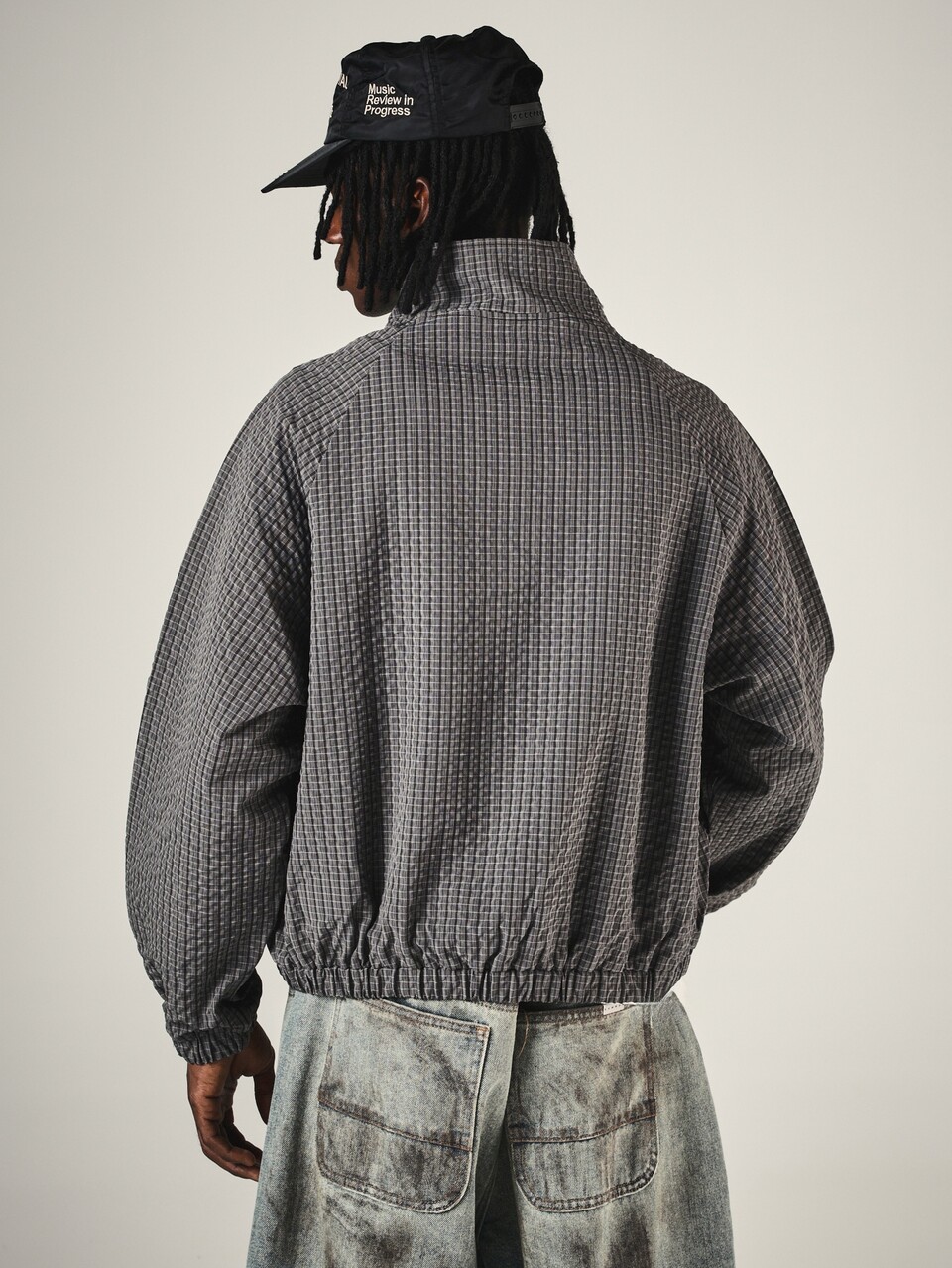 SUMWON Oversized Checked Windbreaker Jacket With Zip Closure
