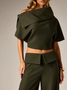AiiRZ Atasan Crop Top Asimetris Satu Bahu dengan Kerah Lebar Berlipit Lengan Pendek Berstruktur Tenun untuk Pesta Musim Panas dan Malam Hari - Hijau Tentara - View 4