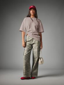 MISSGUIDED Oversized Boxy T-Shirt With Pearl Button Ruched Hem Detail Drop Shoulder Elbow Length Sleeves Casual Everyday Top - Camel - View 3