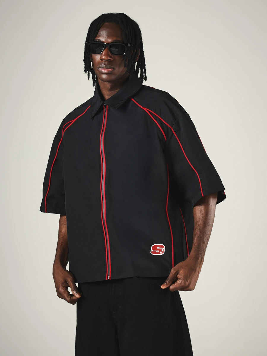 SUMWON Oversized Crop Zip-Up Shirt With Red Contrast Piping And Logo Patch Short Sleeve Boxy Collared Top Summer Festival Style - Black - View 1