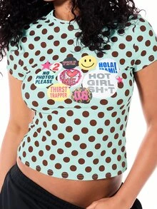 SUMWON WOMEN Polka Dot Slim Fit Tee Crop Top With Retro Sticker Graphic Print Crew Neck Short Sleeve Fitted Midriff Top Summer Festival - Teal Blue - View 4