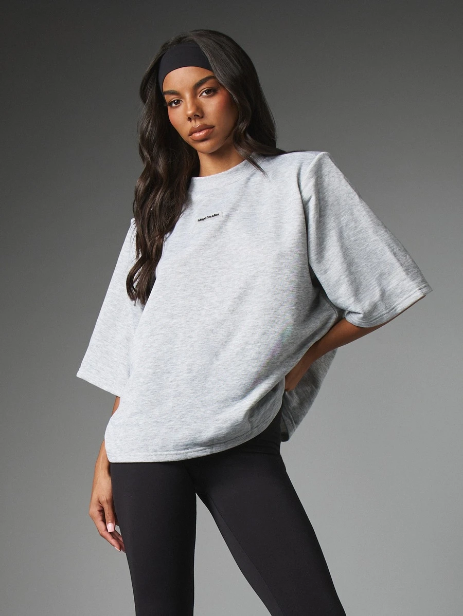 MISSGUIDED Oversized Crew Neck Short Sleeve Boxy T-Shirt With Small Center Chest Logo Print Relaxed Drop Shoulder Casual Top - Grey - View 1