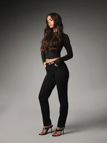 MISSGUIDED Celana Jeans Denim Hitam Polos Potongan Lurus Pinggang Sedang Panjang Penuh dengan Desain Lima Saku Klasik untuk Pakaian Kasual Sehari-hari - Hitam - View 5