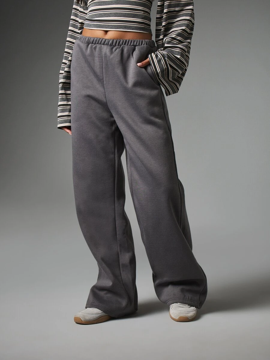MISSGUIDED Wide Leg Fleece Sweatpants With Elastic Waist And Side Pockets Full Length Casual Lounge Pants Perfect For Autumn Winter Everyday Wear - Grey - View 1