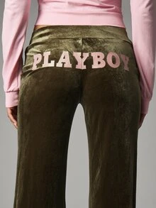 Missguided x Playboy Celana Track Model Low Rise Flare Beludru dengan Logo Kelinci dan Detail Teks di Bagian Belakang untuk Pakaian Kasual Sehari-hari di Musim Gugur dan Musim Dingin - Hijau - View 5