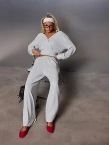 MISSGUIDED Setelan Santai Musim Gugur/Musim Dingin yang Terdiri dari Sweatshirt Berkerah Model Wrap Pendek dan Celana Panjang Kasual Berpinggang Tinggi dengan Potongan Lebar - Light Grey - View 6