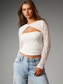 MISSGUIDED Atasan Crop Top Lengan Panjang Berenda Bunga dengan Potongan Putar di Bagian Depan, Garis Leher Bentuk Hati, Blus Semi-Transparan Pas Badan, Cocok untuk Acara Malam Musim Semi - Putih - View 5