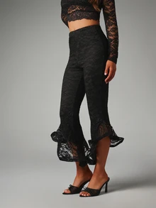 MISSGUIDED Celana Pendek Model Flare dengan Hiasan Renda Bunga di Bagian Bawah, Pinggang Tinggi dan Elastis, Cocok untuk Pesta Malam Hari dan Liburan. - Hitam - View 5