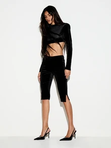 KIZN Velvet Cycling Shorts With Side Splits Low Rise Knee Length Stretch Biker Shorts Holiday Party Night Out Festive Season - Black - View 5