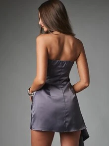 MISSGUIDED Satin Strapless Mini Dress With Side Ruching Bodycon Silhouette Party Night Out Summer Night Out Style - Black - View 2