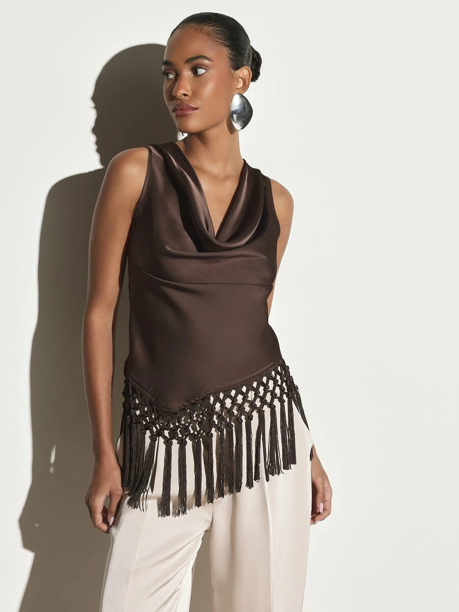 KSTM Blus Tanpa Lengan Leher Kerah Satin dengan Detail Rumbai Makrame di Bagian Bawah, Atasan Pesta Malam yang Elegan - Coklat - View 1