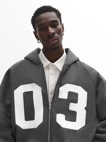 SUMWON Oversized Zip-Up Hoodie With Bold Varsity Number 03 Print And Signature Script Sleeve Detail For Fall Winter - Dark Grey - View 4