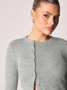 MISSGUIDED Cárdigan corto con botones delanteros, punto acanalado, cuello redondo, manga larga, suéter ajustado, esencial acogedor para capas en otoño e invierno - Gris - Ver 4
