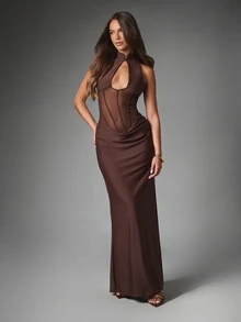 MISSGUIDED Gaun Cokelat Tua dengan Leher Tinggi Berlubang dan Korset Jala Transparan, Siluet Duyung untuk Acara Formal Malam Hari - Coffee Brown - View 1