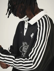 SUMWON Oversized Crop Rugby Shirt With White Collar Stripe Sleeves And Eternal Chaos Cursive Script Graphic Print - Black and White - View 5